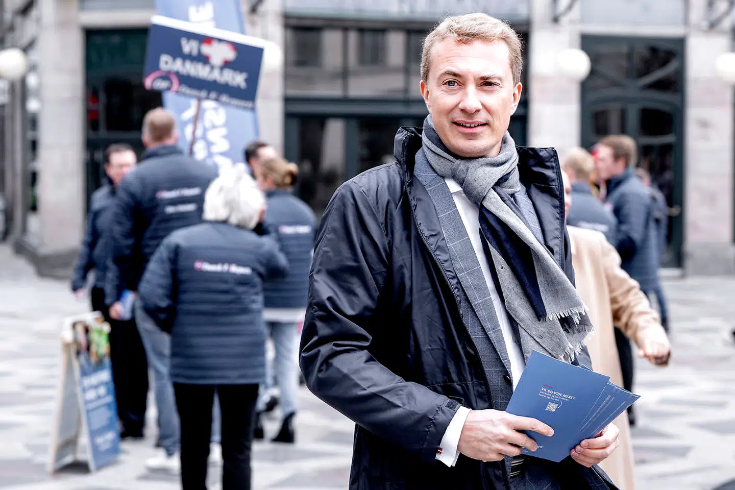 Ifølge Dansk Folkepartis formand, Morten Messerschmidt, er der for mange, der kommer på gymnasiet, som ikke skulle have været det – og som ender med »et kæmpestort nederlag tidligt i voksenlivet«.