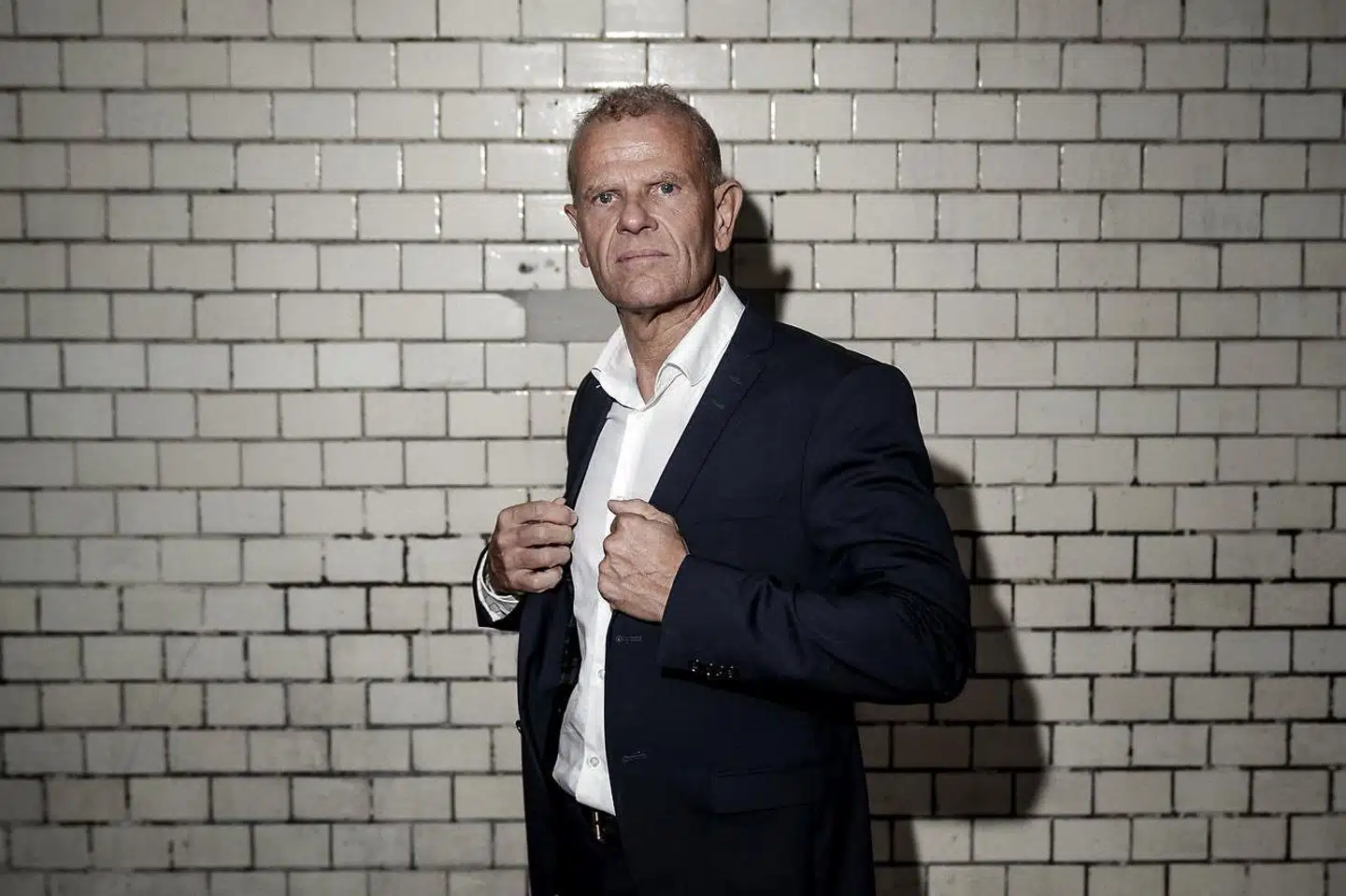 Findsen hævder, at daværende forsvarsminister Trine Bramsen hjemsendte fire FE-folk efter kritik fra Tilsynet for Efterretningstjenesterne (TET), alene fordi regeringen selv var kommet under pres fra sit parlamentariske grundlag. Den påstand og andre fortællinger i Findsens nye bog kan naturligvis udnyttes af oppositionen til at føre bevis for regeringens egenrådighed, skriver Jarl Cordua.