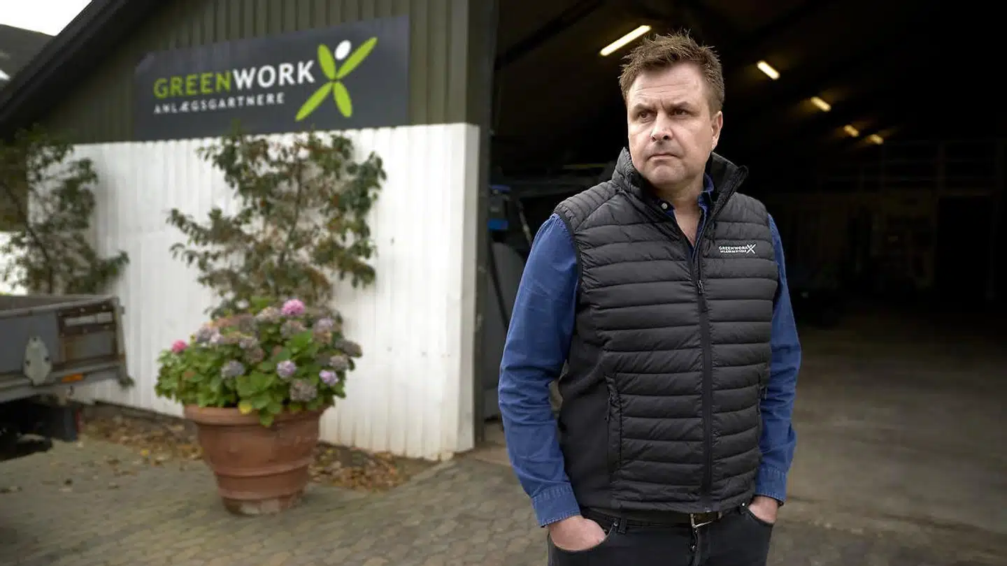 Robert Hein, der er ejer og direktør i anlægsgartnerfirmaet GreenWork i Allerød, er en af de danske selvstændige, der nu giver en nedslående karakter til erhvervsministeren og Socialdemokratiet i den nye undersøgelse.