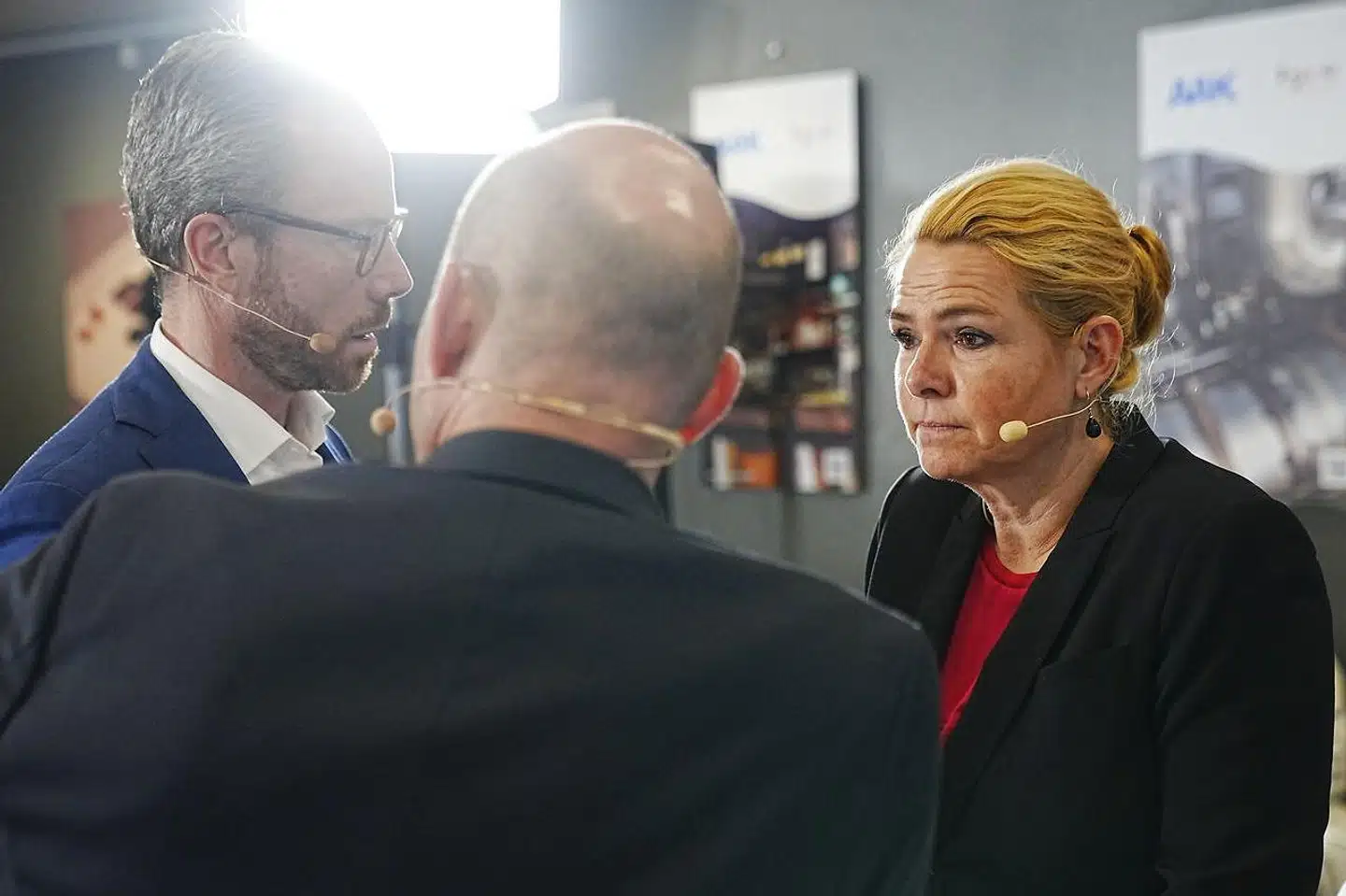 »Blå blok hjælper ikke deres kernevælgere i de danske virksomheder. De kunne have valgt klimaet som løftestang, men de var ikke modige nok, og nu betaler de prisen,« skriver Lotte Hansen.