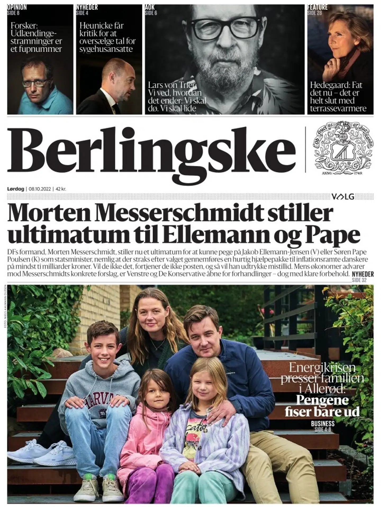 Forsiden af Berlingske lørdag med Dansk Folkepartis ultimative krav til Venstre og Konservative om en hjælpepakke til kriseramte danskere på 20 milliarder kroner.