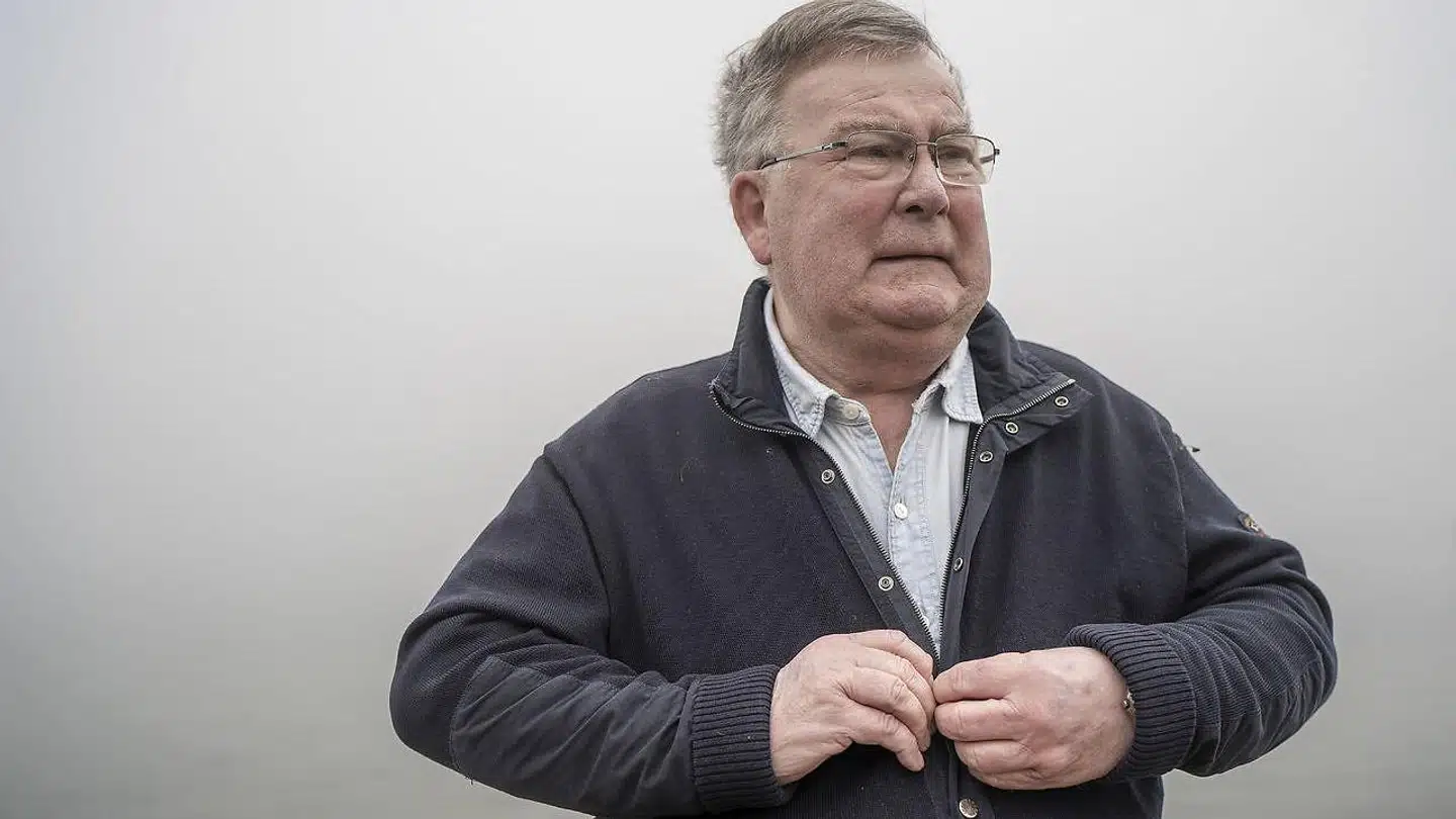 Claus Hjort Frederiksen genopstiller ikke ved det kommende folketingsvalg og risikerer dermed at blive tiltalt for landsskadelig virksomhed, når han officielt stopper som folketingsmedlem og hans immunitet mod at blive retsforfulgt bortfalder.