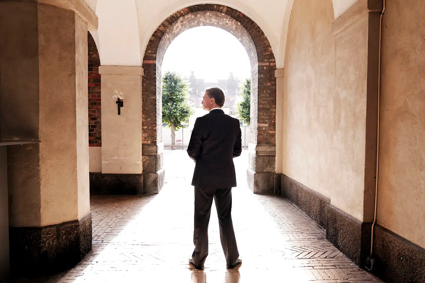 Morten Messerschmidt mener, der er behov for otte forskellige tiltag til en samlet værdi af omkring 20 milliarder kroner.