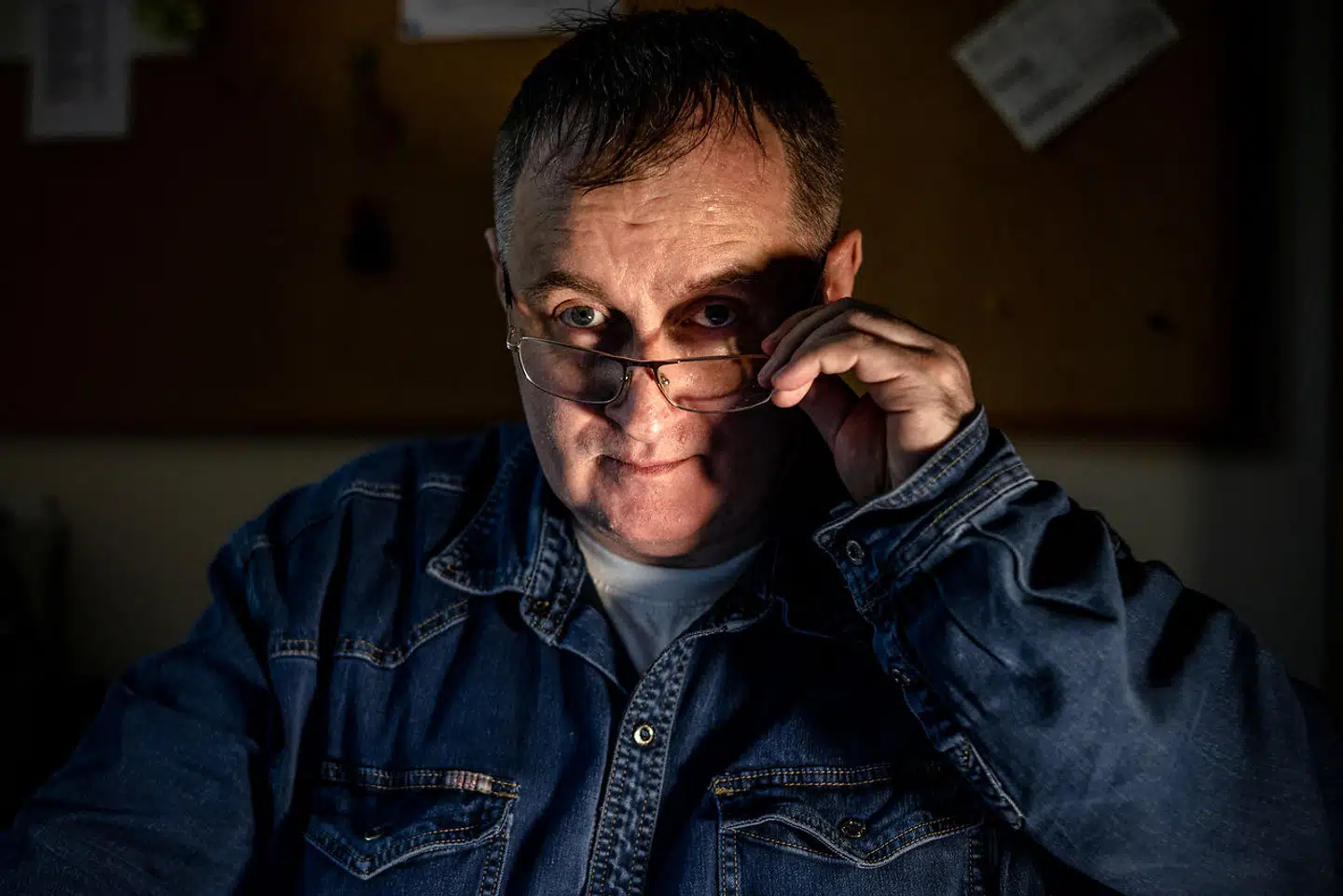 Aleksandr Tjerkasov har i et årti været formand for Menneskerettighedscentret Memorial i Moskva. Det var Ruslands ældste menneskerettighedsorganisation, indtil den blev tvangslukket i april i år. Nu er organisationen tildelt årets Nobels Fredspris, sammen med to andre.