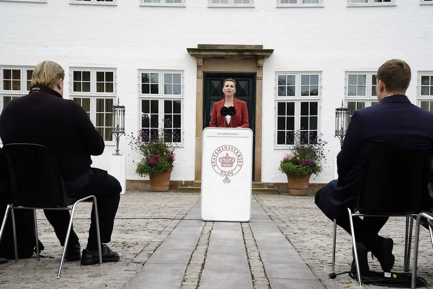 »Det lyder som iskold valgtaktik, mere end noget, hun realistisk forestiller sig vil ske,« skriver Tom Jensen.