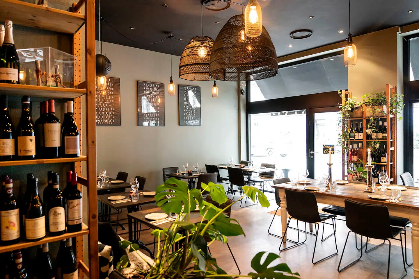 Såvel indretningen som køkkenet på Deligreco er rustikt.