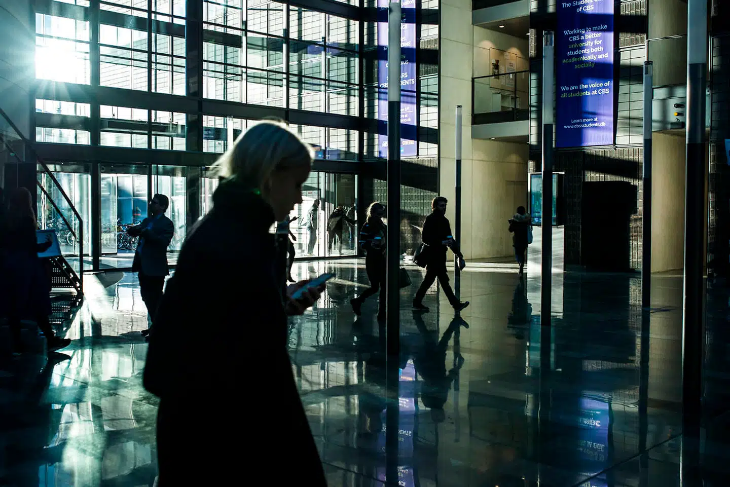 De to lektorer er generelt kritiske over for de fleste coronatiltag.