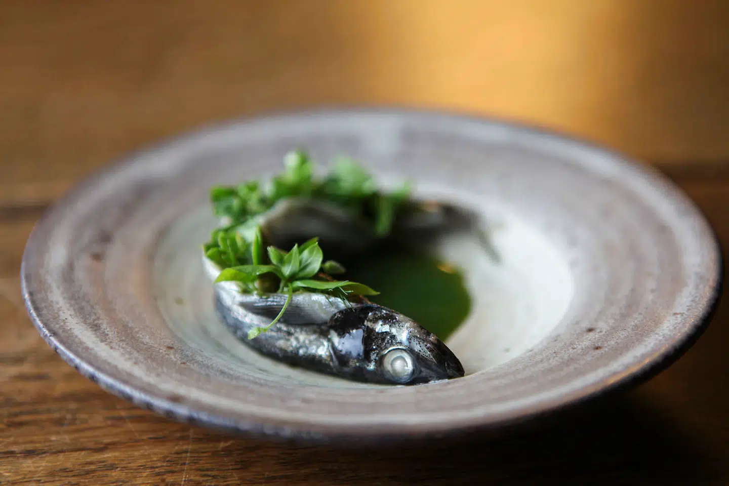 Ammassak (lodde) med grillet agurk.