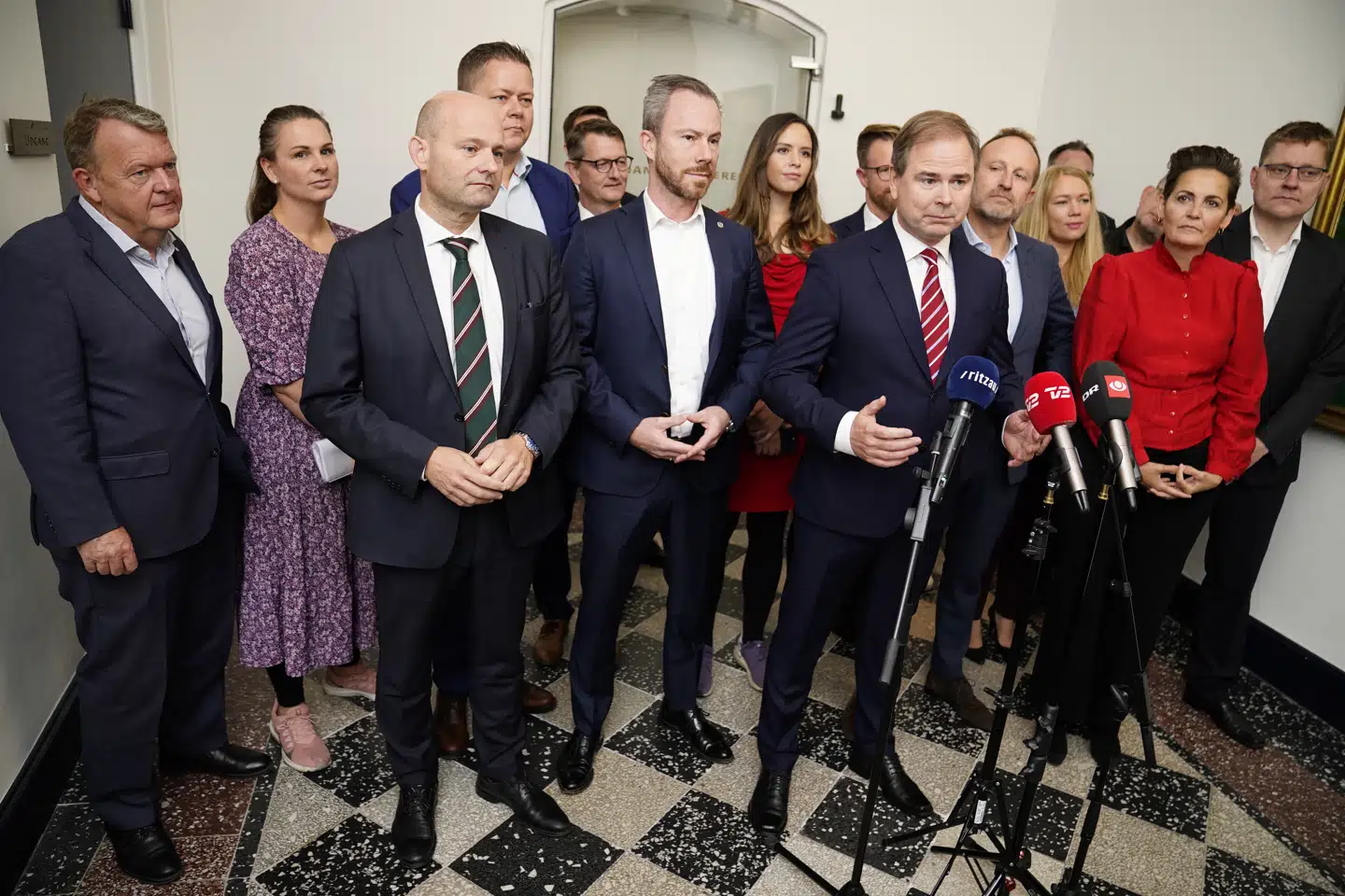 Doorstep om aftale om vinterhjælp i Finansministeriet i København, fredag den 23. september 2022.