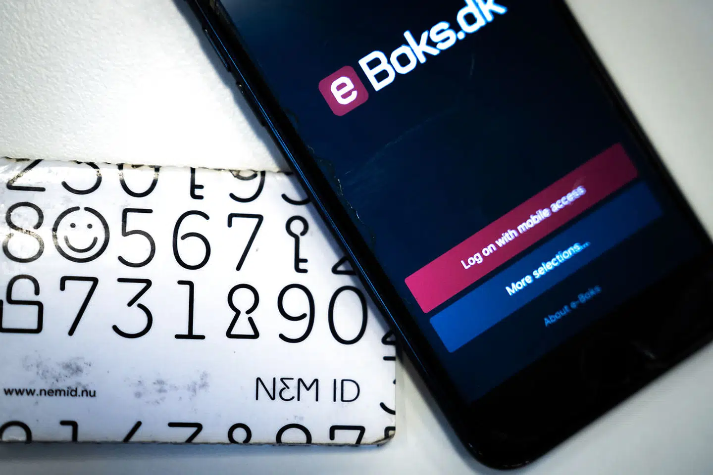 Vi skal huske at tage hensyn til alle, når vi øger digitaliseringen af danmark, skriver Lone Langballe.