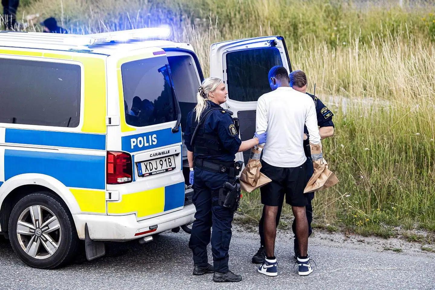 »I denne valgkamp valgte Moderaternas leder, Ulf Kristersson, netop konstant at referere til Danmark. »Vi skal have danske straffe for svenske forbrydelser,« gentog han i valgdebatterne. Og vandt,« skriver Paulina Neuding.