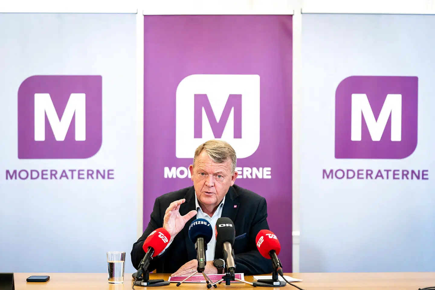 Moderaterne vil gøre op med topskatten, som er det »mest væksthæmmende, der findes i Danmark. Men på en måde, hvor vi også fastholder sociale balancer«, forklarede Lars Løkke Rasmussen på pressemødet. Til gengæld er det ifølge eksperter middelklassen, der kommer til at betale store dele af gildet.