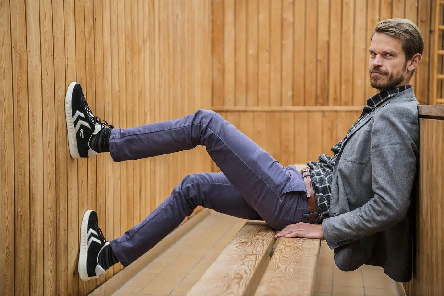 »Brinkmanns succes skyldes, at der faktisk er behov for et modstandssprog. Vi måtte lære at sige nej til alle dem og hele den tidsånd, som kræver mere af os, end nogen har ret til at kræve. Det må vi stadig,« skriver Christian Egander Skov.