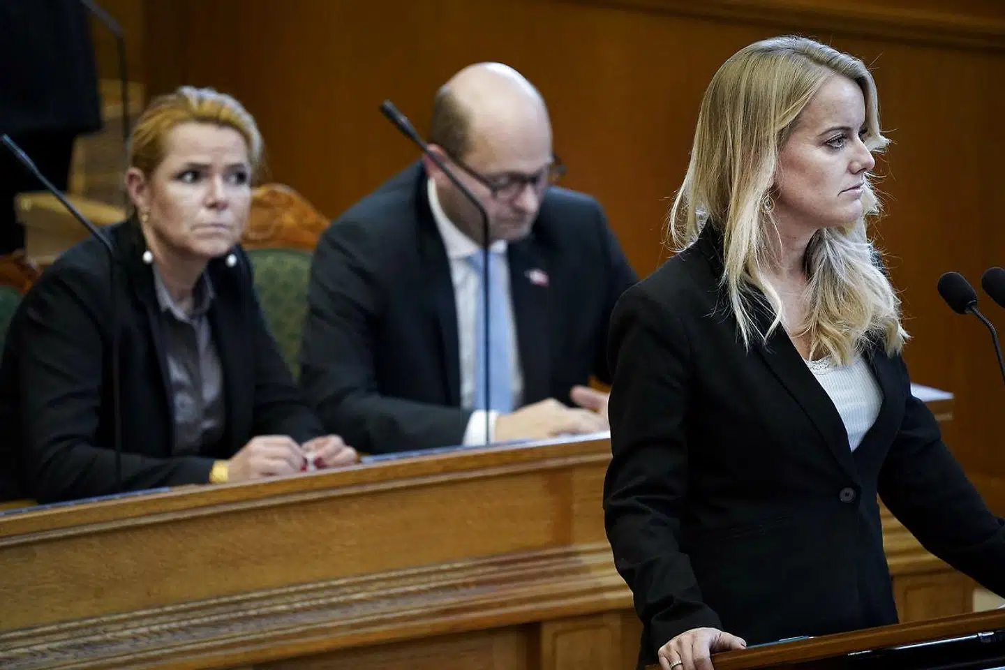 »Mon ikke den onde trio Pape, Støjberg og Vermund vil stå fast på at finansiere skattelettelser og indskrænkelser i den offentlige sektor ved at fratage muslimer, performancekunstnere og andre døgenigte retten til det evige liv – og det helt uden hensyn til Finansministeriets beregninger,« skriver Torben Steno.