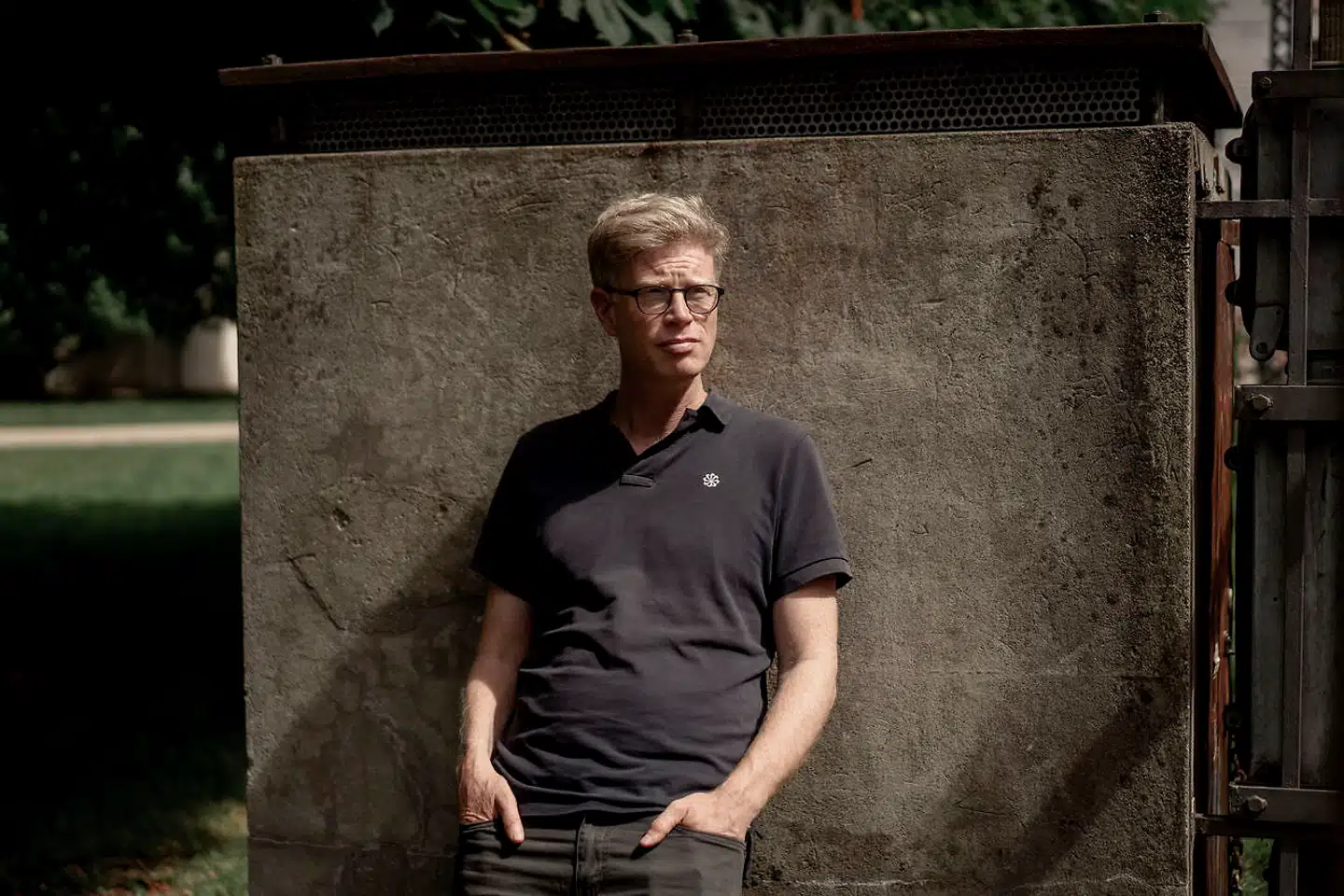 Martin Krasnik skal deltage i et arrangement i weekenden, hvor Salman Rushdies »De sataniske vers« skal læses op. Journalist og forfatter Jakob Sheikh har meldt fra, fordi han ikke tør.