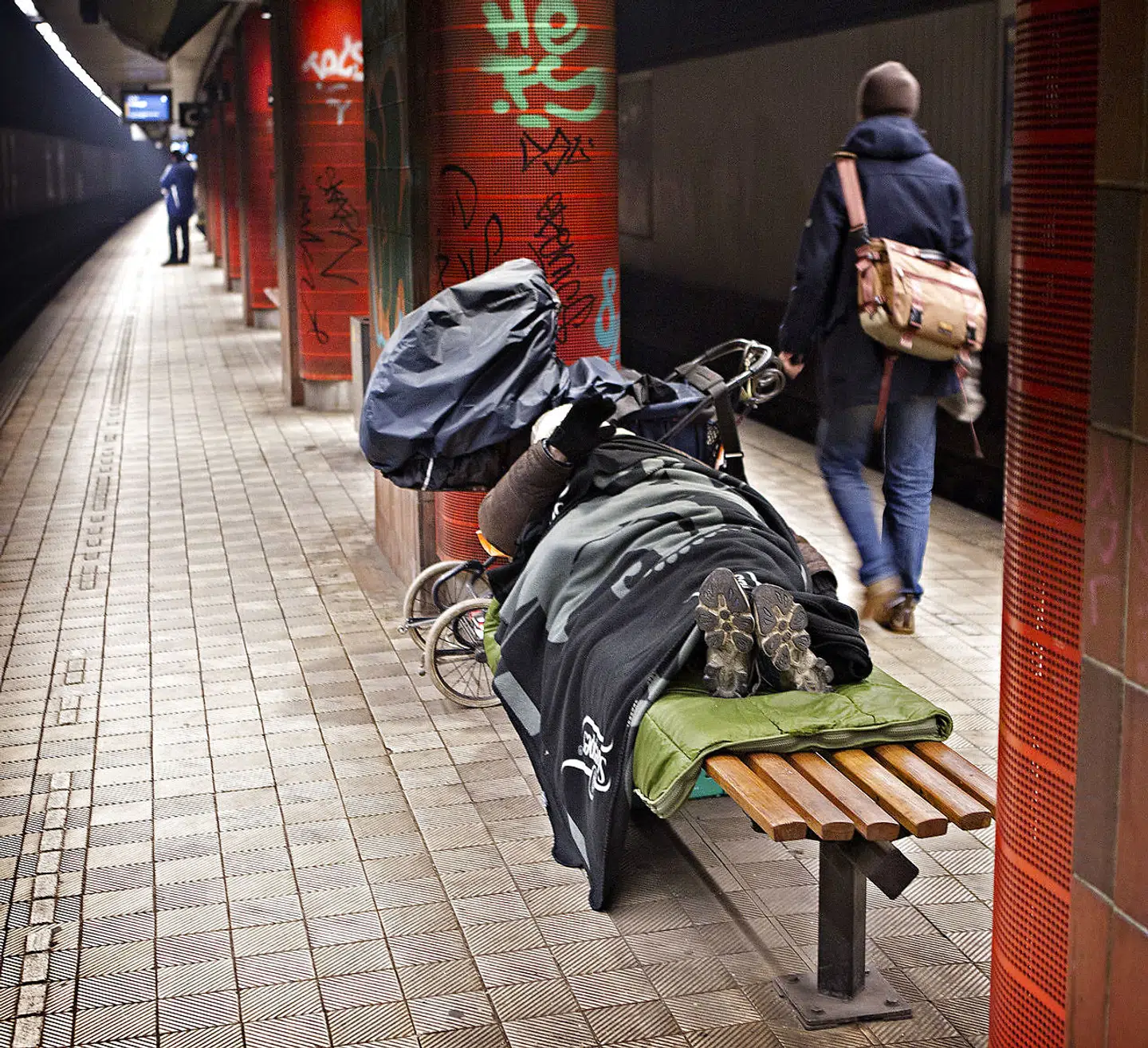 Der er færre hjemløse i København i dag end i 2019, viser en ny opgørelse. Her ses Nørreport Station.