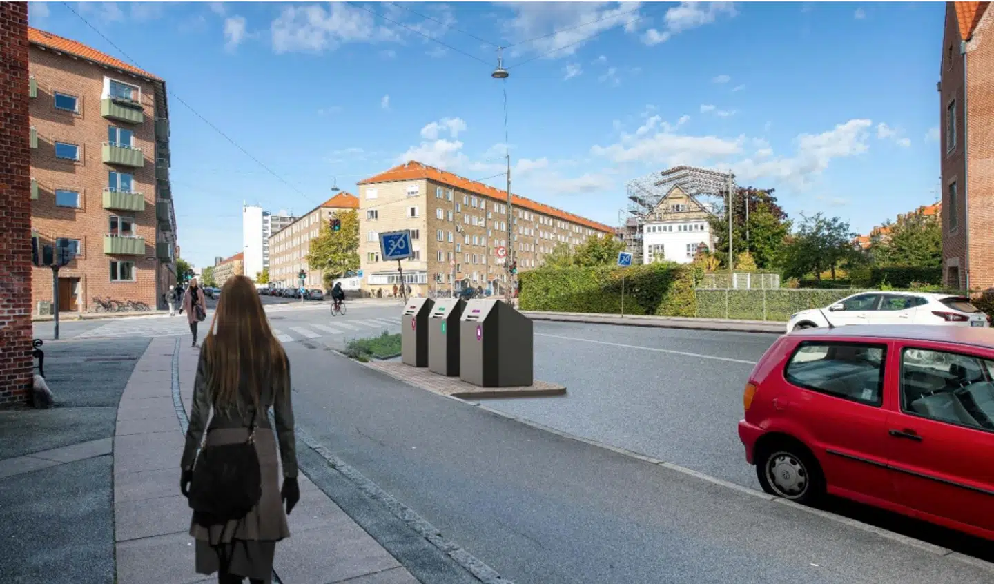 Sådan kan et sorteringspunkt med tre punkter komme til at se ud. Et sorteringspunkt kan bestå af tre typer af beholdere, skriver Københavns Kommune; en affaldscontainer gemt i et skjul, en kube, eller en nedgravet beholder med top over jorden.