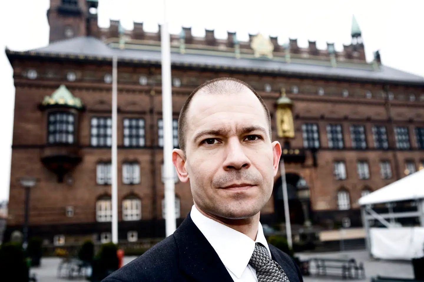 Johan Busse er borgerrådgiver, også kaldet kommunal ombudsmand, i Københavns Kommune. Ifølge ham er der både gode og dårlige ting at sige om det stigende antal henvendelser via whistleblowerordningen.