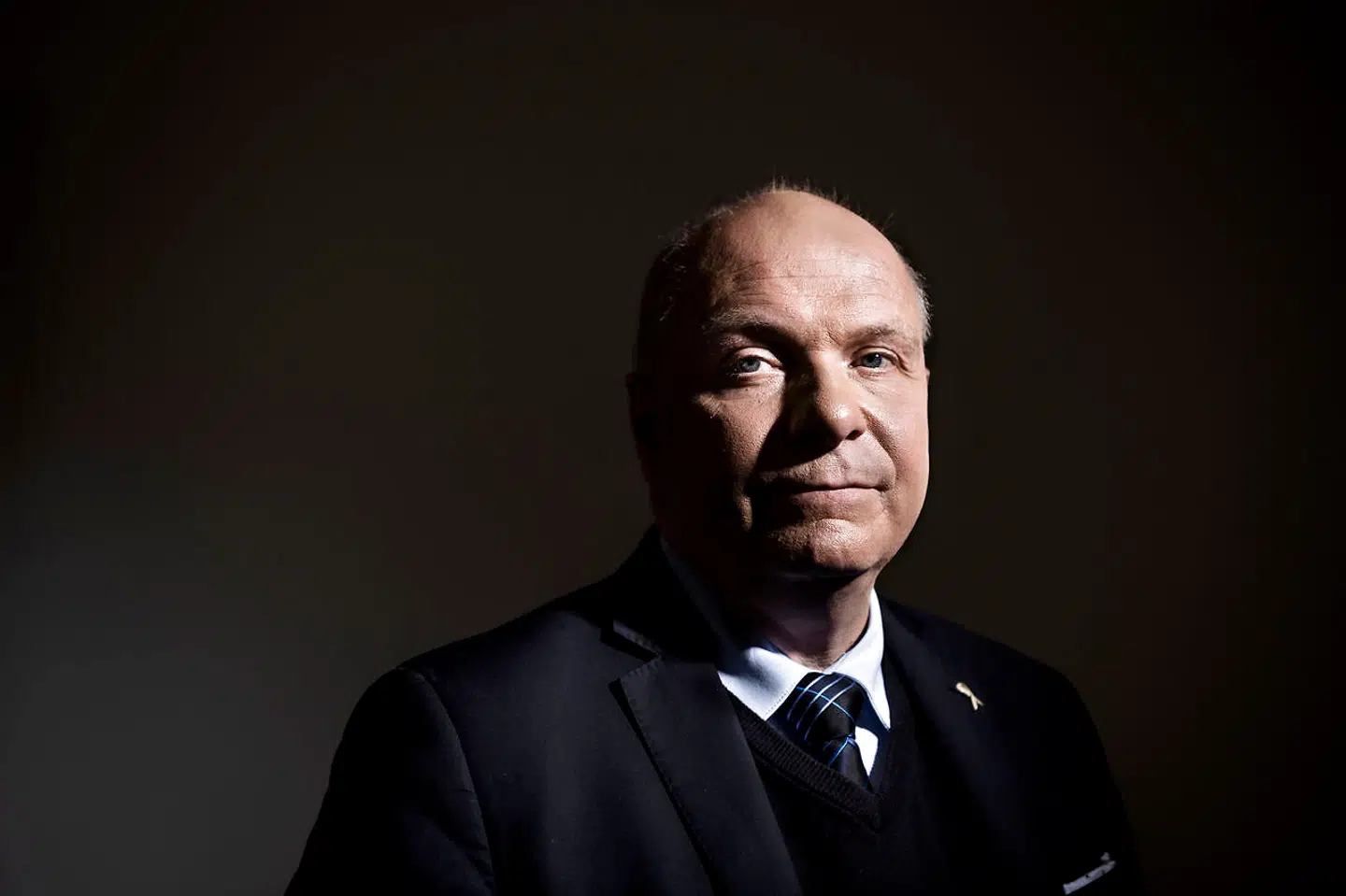 Mandag aften delte Venstre nyheden om Søren Gades comeback til dansk politik. For det liberale parti krævede det en indsats at overtale Gade til at vende hjem fra Bruxelles. Og på et møde med Jakob Ellemann-Jensen gjorde den populære Venstre-politiker det klart, at han har klare forventninger til sin kommende rolle i partiet.