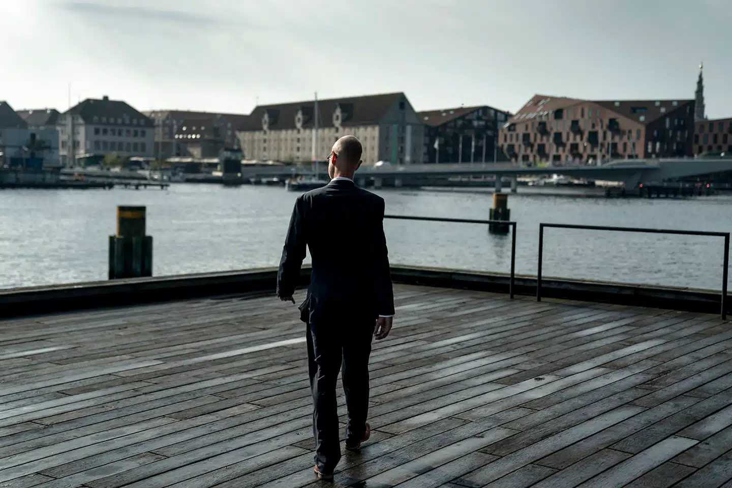 Da Mads Lundby Hansen tog fra Amager som studerende, kunne det tage næsten en time at nå frem til forelæsningen på cykel. Derfor glæder han sig over den udvikling, der har været under jorden i København. »I dag er der en metro, og det er et stort fremskridt,« siger han.