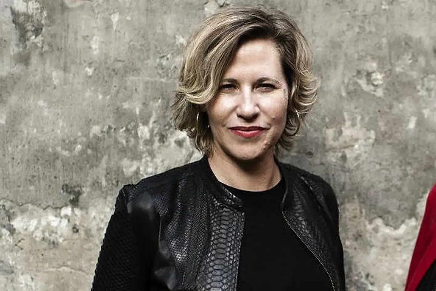 Gang på gang har det nemlig vist sig, at når vi mennesker deler vores traumer, kan vi heale hinanden og på den måde opdage, at vi aldrig er alene om at fucke op eller føle os som en fiasko. Det skriver Emilia van Hauen.