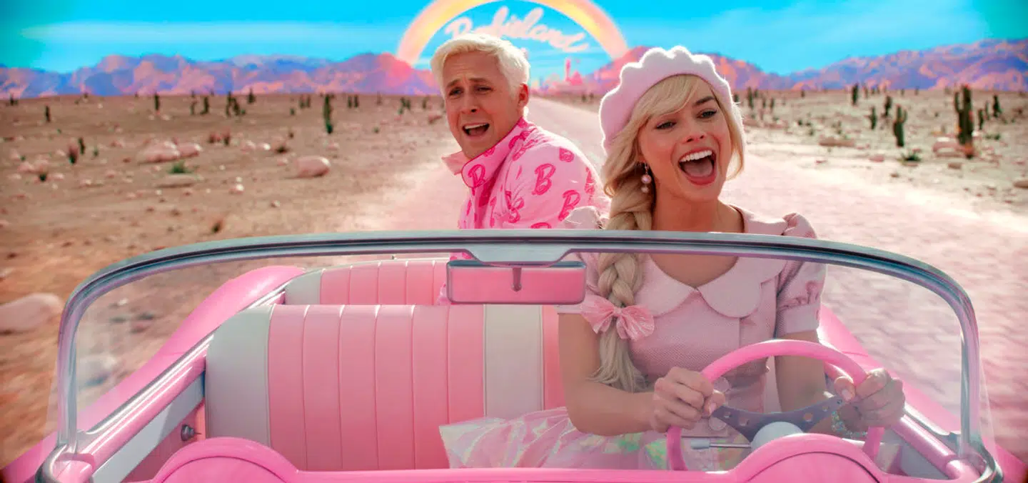 Barbie-filmen er instrueret af Greta Gerwig, der står bag film som »Little Women« og »Ladybird«. Filmen har premiere 20. juli i biografer landet over.