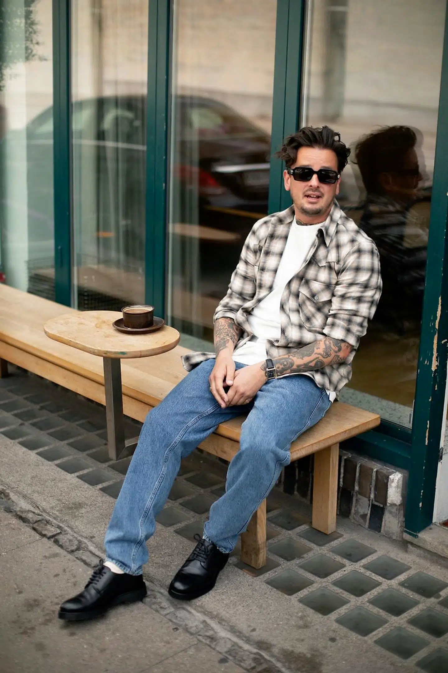 Qasim Khan er vokset op med den franske og den pakistanske madtradition. Efter at have beskæftiget sig med thaimad, valgte han for ti år siden at koncentrere sig om teknikker fra latinamerikansk gastronomi kombineret med danske råvarer.