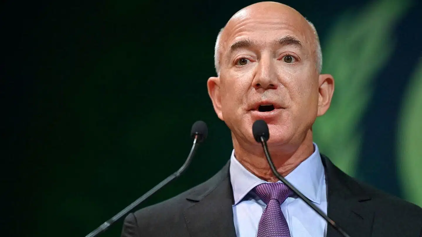 Amazon-stifter og tidligere topchef, Jeff Bezos, bliver ligesom sin efterfølger udsat for ren chikane af de amerikanske myndigheder, lyder en klage fra internetgiganten.