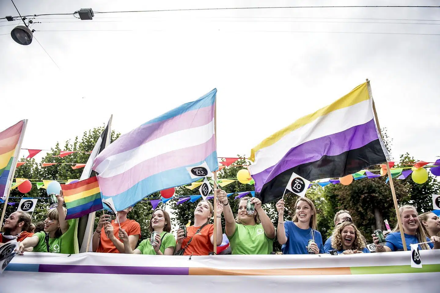 »I dag starter Copenhagen Pride. Det giver anledning til en mere nuanceret og løsningsorienteret debat. Vi skylder vores børn og unge at opføre os voksent,« skriver Nicolaj Laue Juhl.
