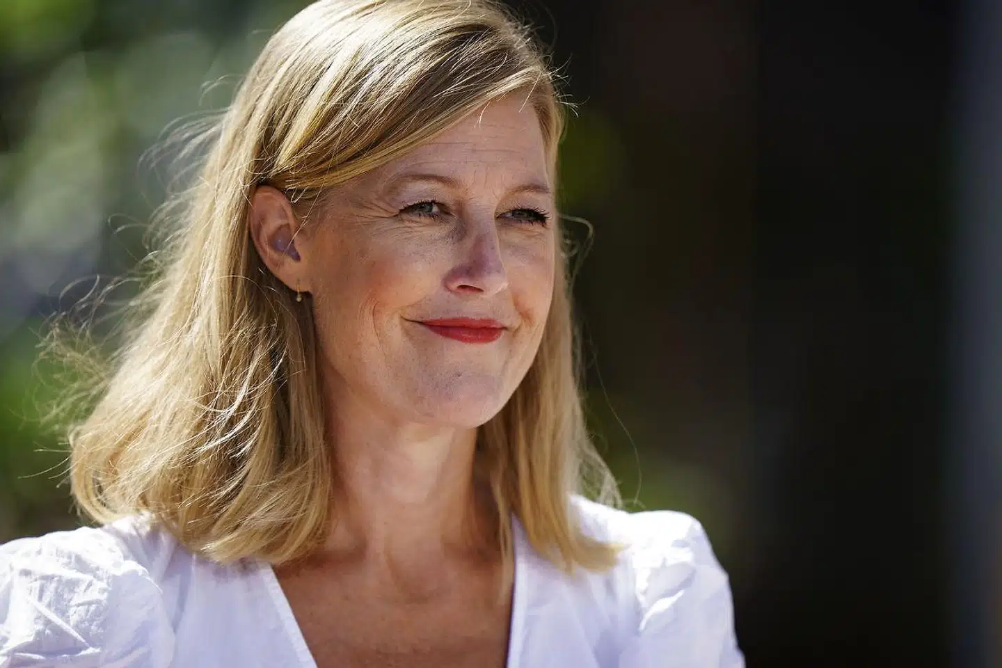 »Fra statsministerens stol må det fremstå som et af den slags frierier, der er renset for kærlige ord og patos, men rig på knubbede ord, bebrejdelser og trusler om snarlige sidespring med andre,« skriver David Holt Olsen.