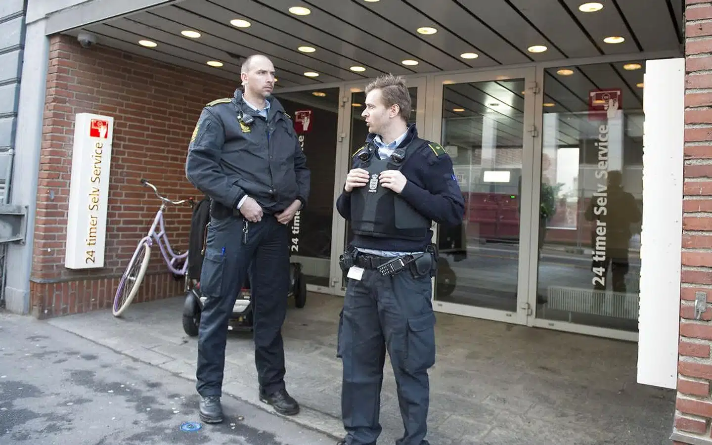 Politiet rykkede i november 2015 ud til et bankrøveri mod Arbejdernes Landsbank i Aarhus. Syv år senere er bankrøverier et særsyn.
