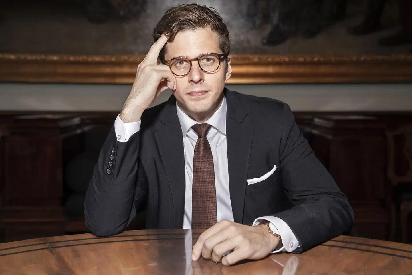 »De mørke skyer med varemangel, inflation og særligt stigende energipriser var allerede begyndt at trække op over danskernes privatøkonomi i mange måder før Putins overfald på Ukraine, og alligevel har regeringen og det røde flertal stort set intet foretaget sig,« skriver Alex Vanopslagh.