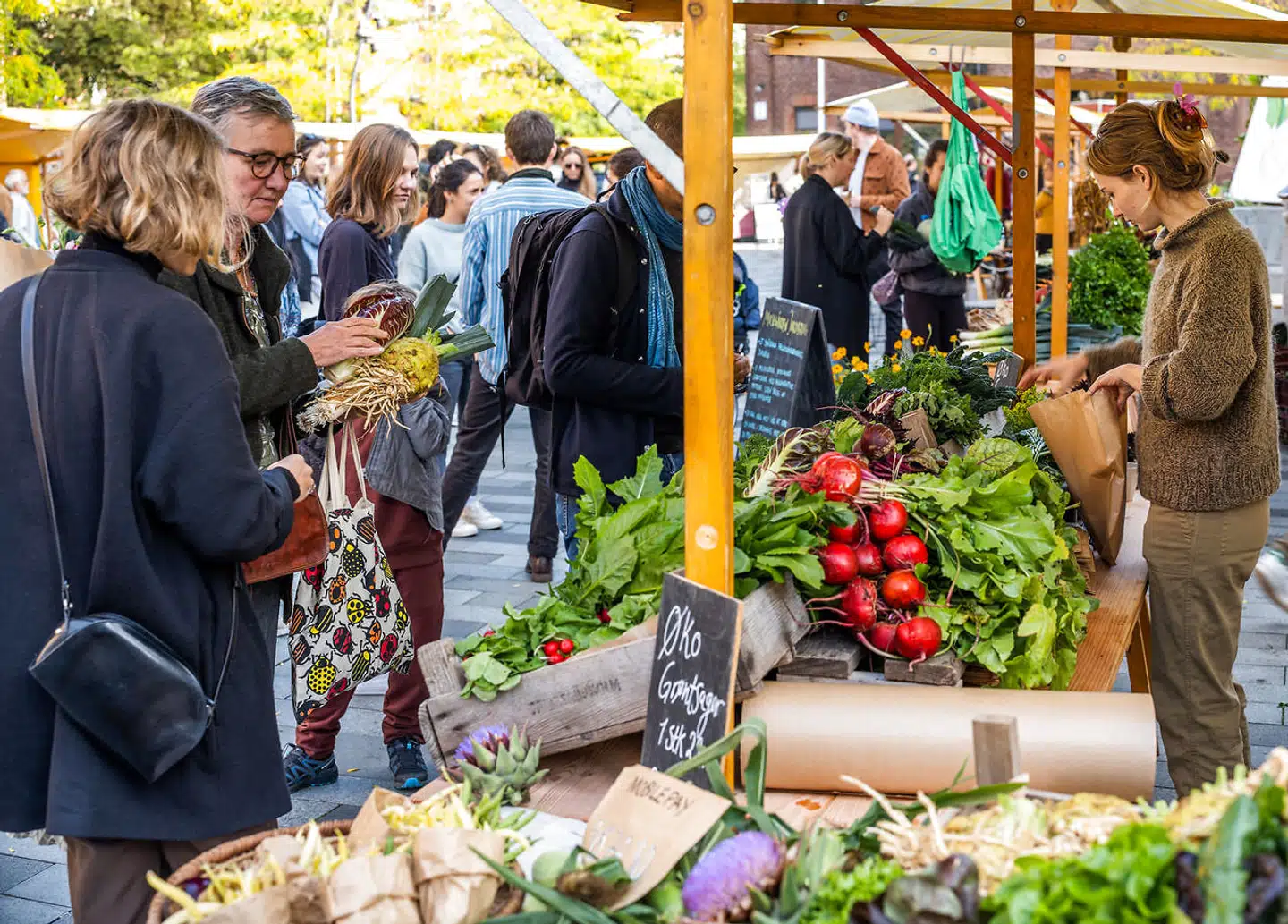 Grønt Marked åbnede sidste år på Nørrebro (på billedet). Nu er turen kommet til Vesterbro, hvor man hver anden søndag i hver måned kan købe råvarer direkte fra producenter i København og omegn.