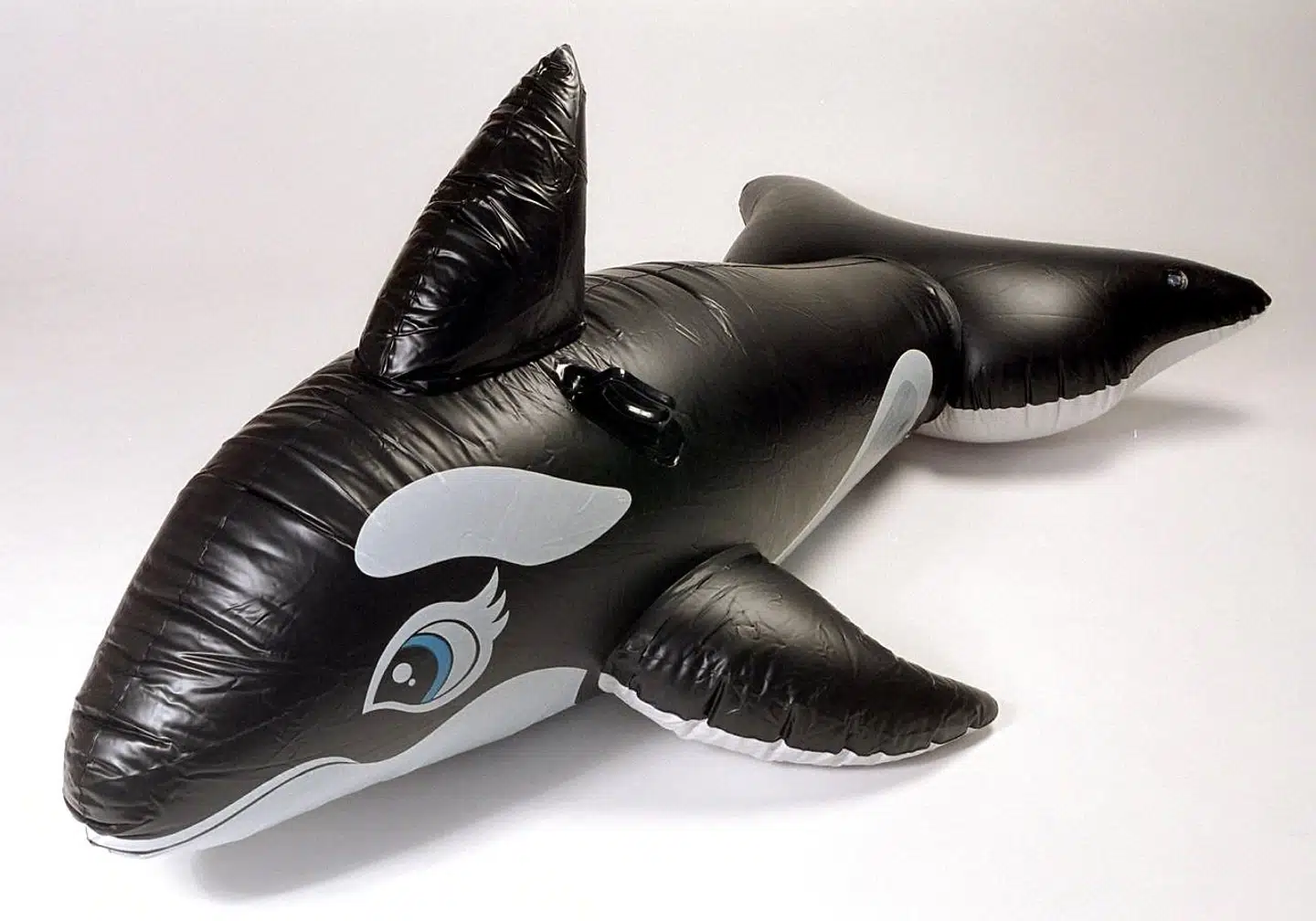 Arkivfoto: Badelegetøj fra selskabet Nohro er blevet tilbagekaldt ud fra et forsigtighedsprincip, da der er fundet en spids genstand inde i et stykke legetøj.