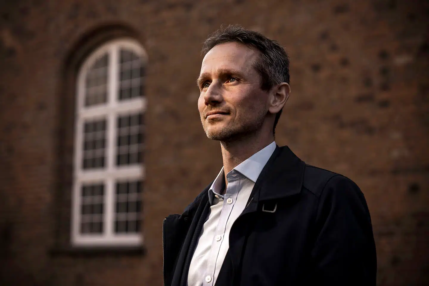 »Der er en oplagt mulighed til hele den stærke danske søjle af virksomheder, der udvikler og driver vedvarende energi. Jeg tror på, at den her plan har et kæmpe potentiale for Danmark,« siger administrerende direkør i Green Power Denmark og tidligere minister for Venstre Kristian Jensen.