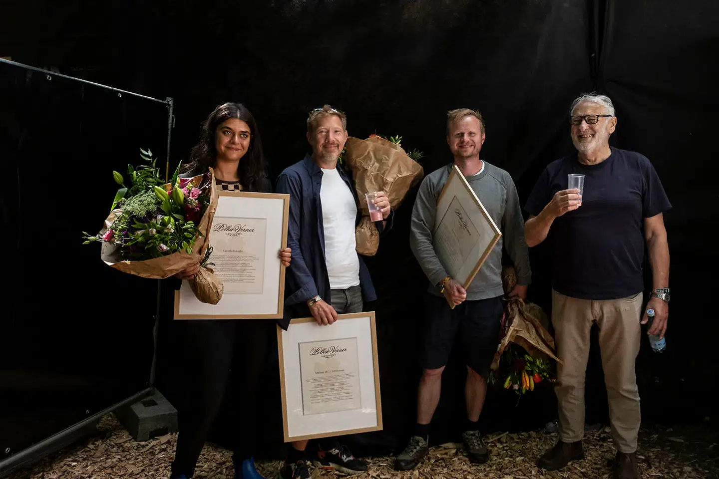 Polka Verner Legatet 2022 går til Niels Hausgaard og til Jonatan Spang, Camilla Boraghi og Michael »MC« Christiansen.