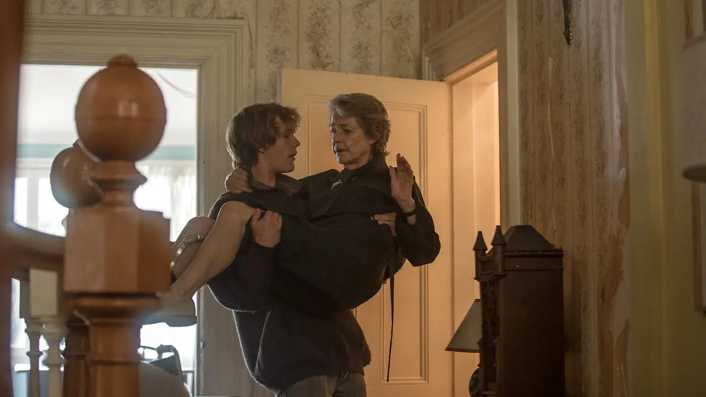 Charlotte Rampling filmdebuterede for 58 år siden (!), men har sjældent været bedre end i denne film.