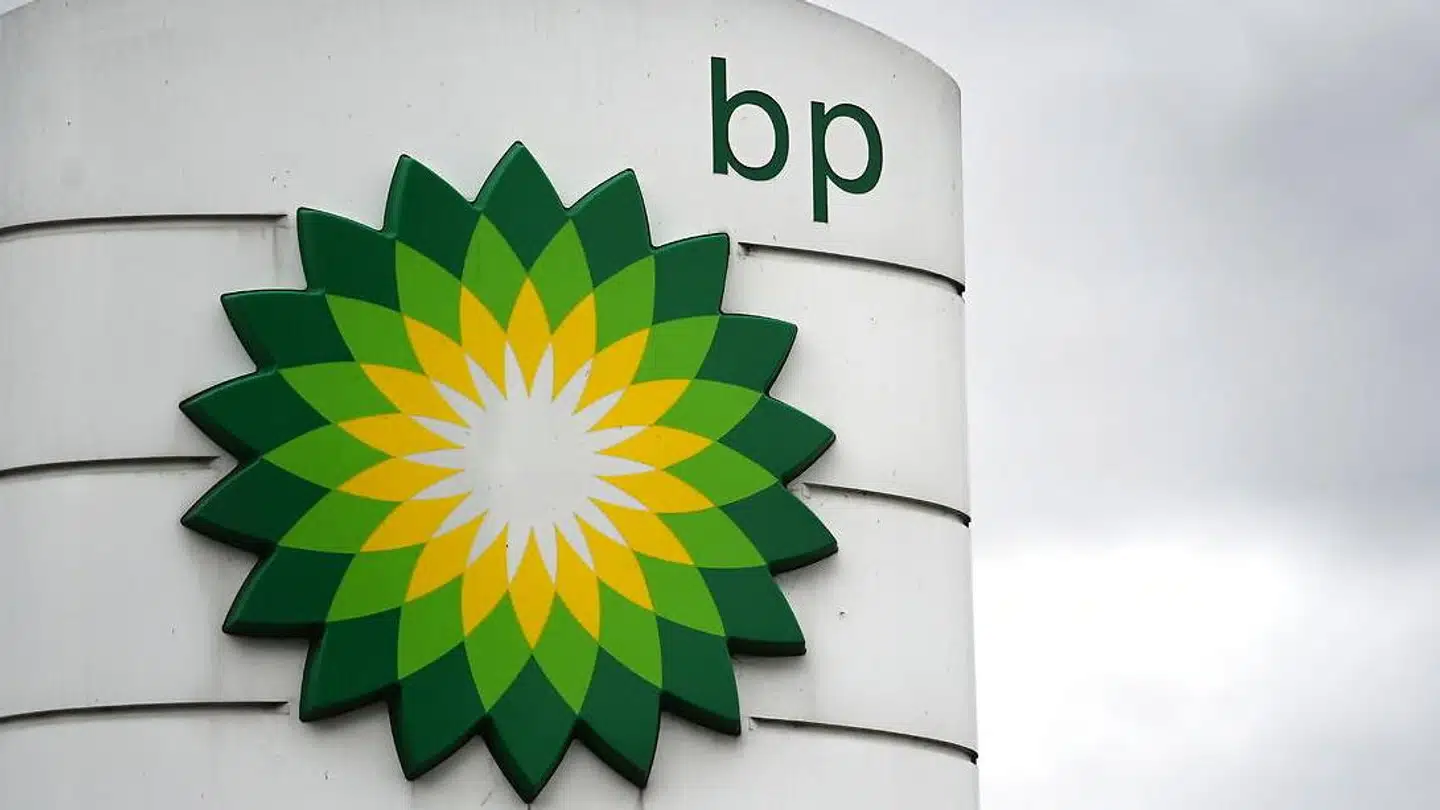 BP er det seneste olieselskab til at præsentere kæmpe overskud som følge af de høje priser på olie og naturgas.