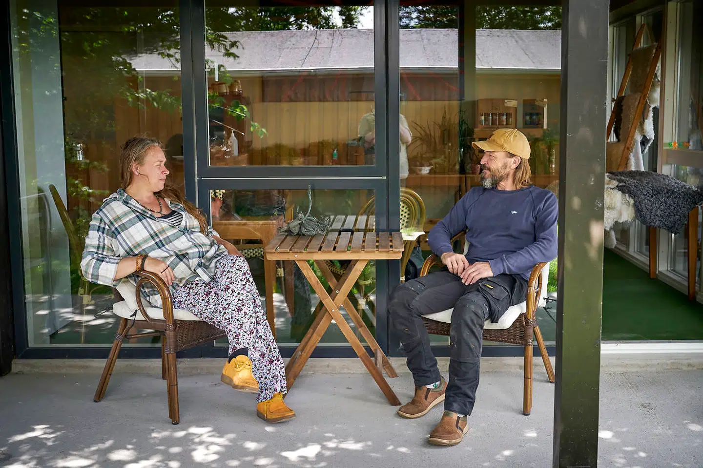 Maria Bojsen er uddannet kunstner, mens kent Nielsen har arbejdet med kaffe i mange år. Derfor var der tale om lidt af et brancheskift, da de rykkede til den gamle familiegård.