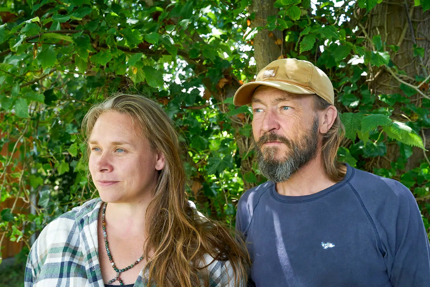 Beslutningen om at flytte til familiegården Birthesminde har givet en tryghed, fortæller Kent Nielsen og Maria Bojsen. Til gengæld har de været med til at give stedet en ny identitet.