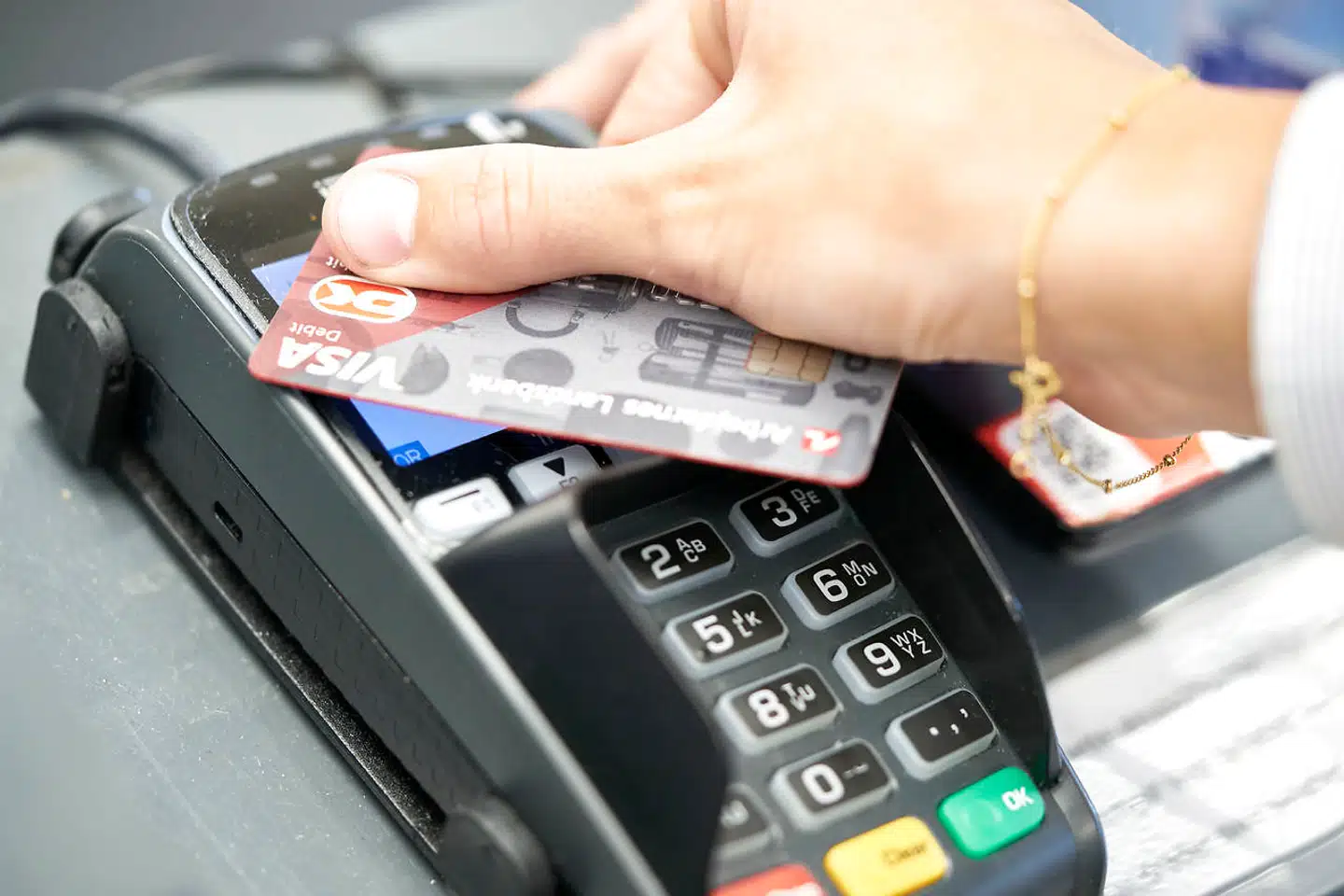 Danskerne forventer for første gang siden 1980erne, at deres økonomi er værre om et år, end den er i dag. Det kan for alvor smitte af på forbrugsmønstret.