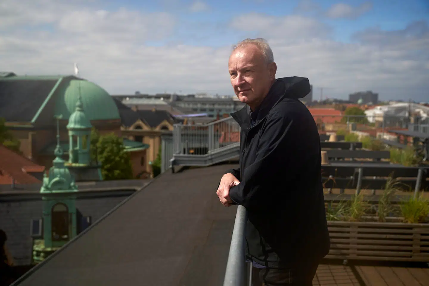 Formanden for Nørre Kvarters Beboerforening, Søren Rud, er bange for, at presset på at få benzin- og dieselbiler ud af Middelalderbyen vil ramme de dårligst stillede.