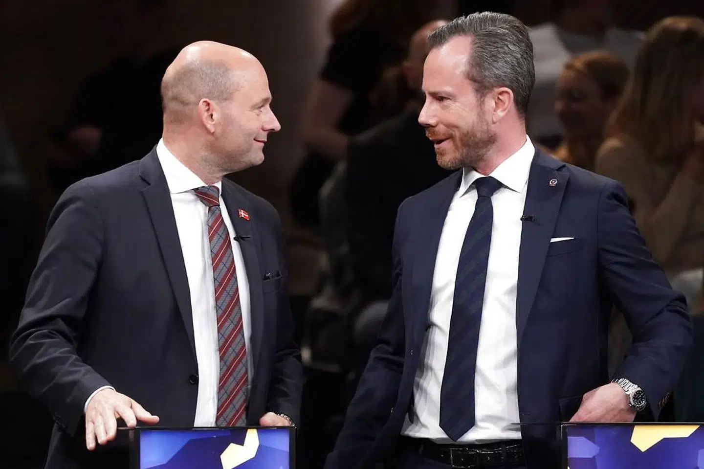 »Mange danskere har mistet tilliden til regeringen og støttepartiernes ageren. Men i stedet for at tage arbejdstøjet på, tænke visionært og fortælle os danskere, hvilken retning de borgerlige partier VIL, så råber de op om rigsret, minkskandale og embedsværket,« skriver Ali Aminali.
