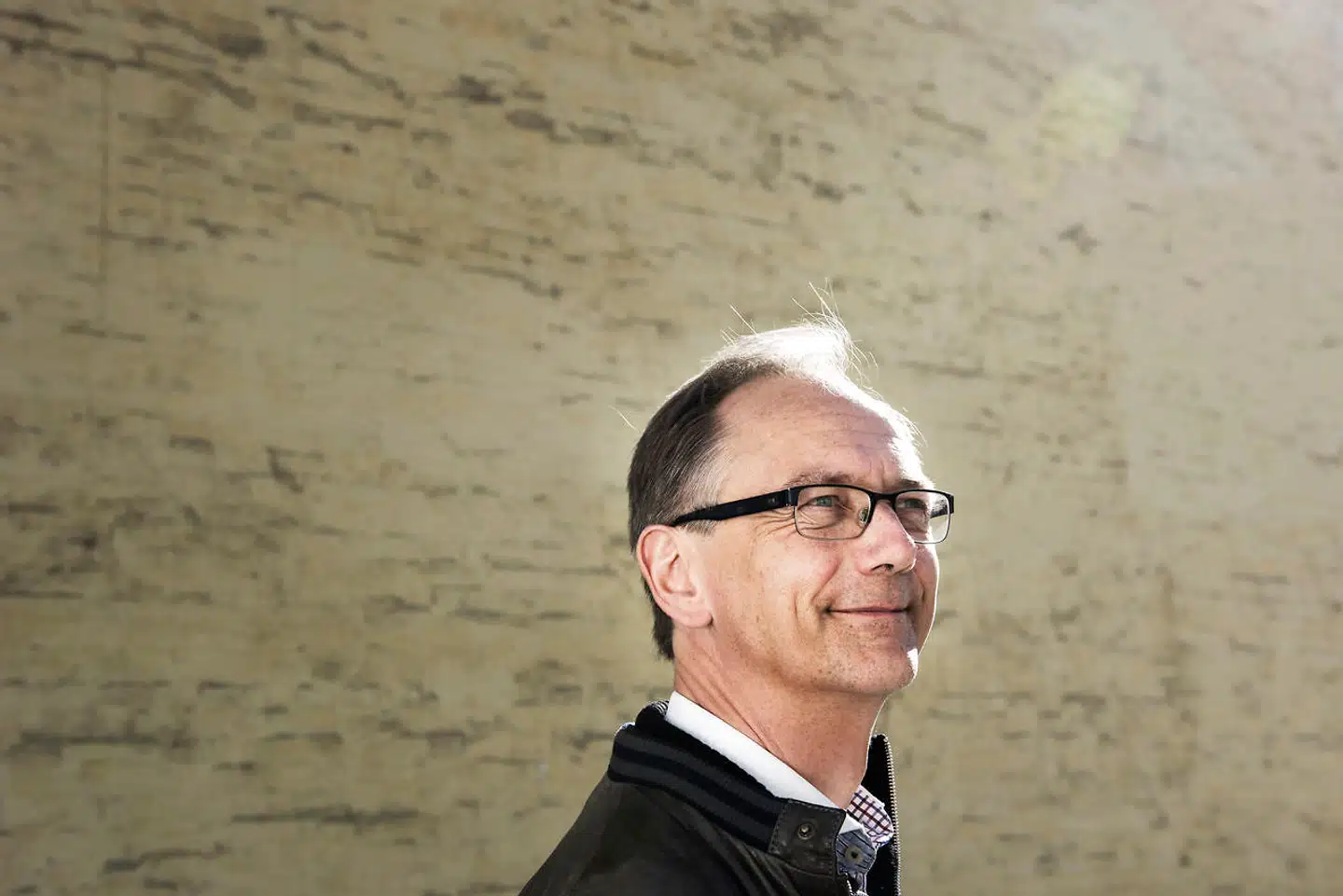 »Det gør mig nedtrykt. For jeg er både en kristen og mener livet starter ved befrugtningen, men har intet til fælles med fordømmende religiøse grupper,« skriver Stig Grenov.