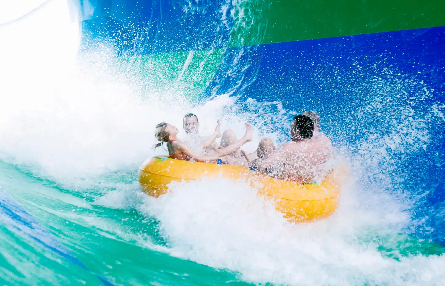 Det går vildt for sig, når de glade sommergæster i Lalandia boltrer sig i vandforlystelserne. Nogle gange lidt for vildt. (Arkivfoto).
