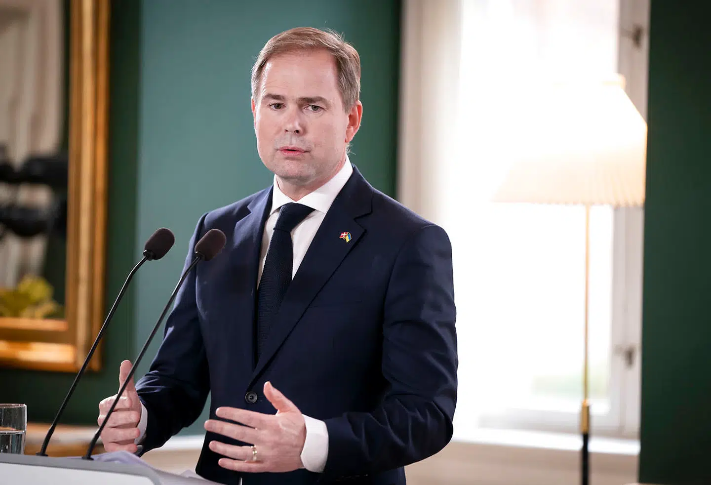 Finansminister Nicolai Wammens ministerium vurderede for to måneder siden, at inflationen i det værste scenario ville overstige seks procent i 2022 – men det bliver meget værre, vurderer en række økonomer.