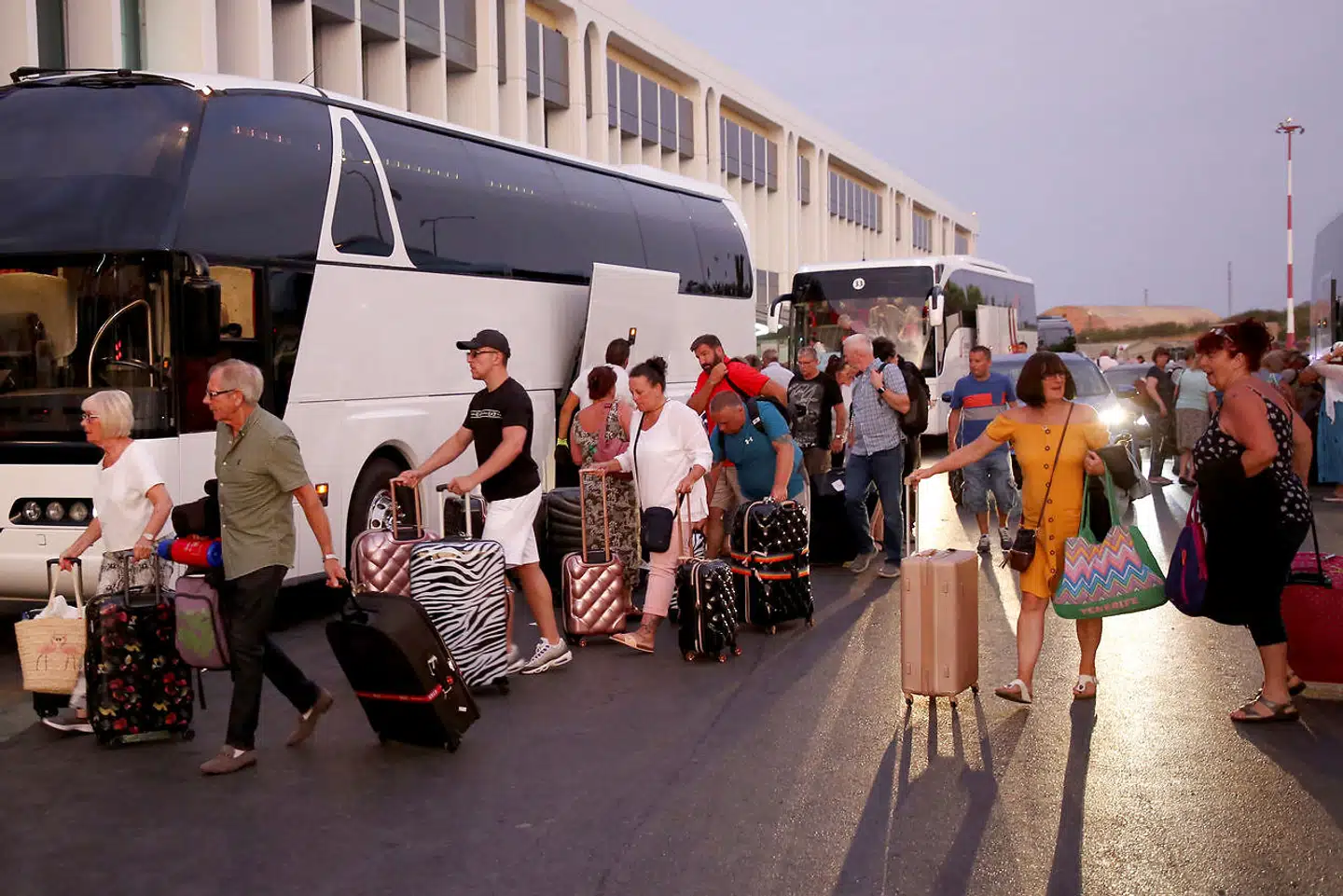 SAS-konflikten har på grund af de strejkende piloter indtil videre betydet, at mange feriegæster har måttet bruge nogle ekstra dage sydpå, fordi de ikke kunne komme hjem fra feriedestinationen.