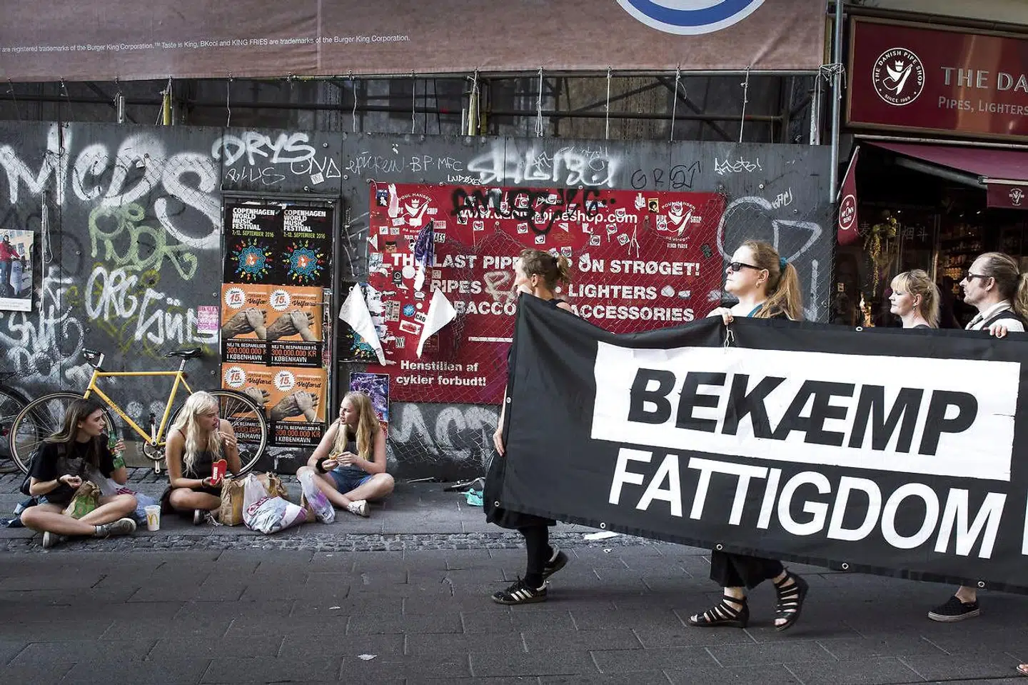 Berlingske og CEPOS »vil hellere have lavere top- og aktieskat end et ydelsessystem, der tager hensyn til landets fattigste børn,« skriver Jonas Schytz Juul og Morten Aastrup Jørgensen.