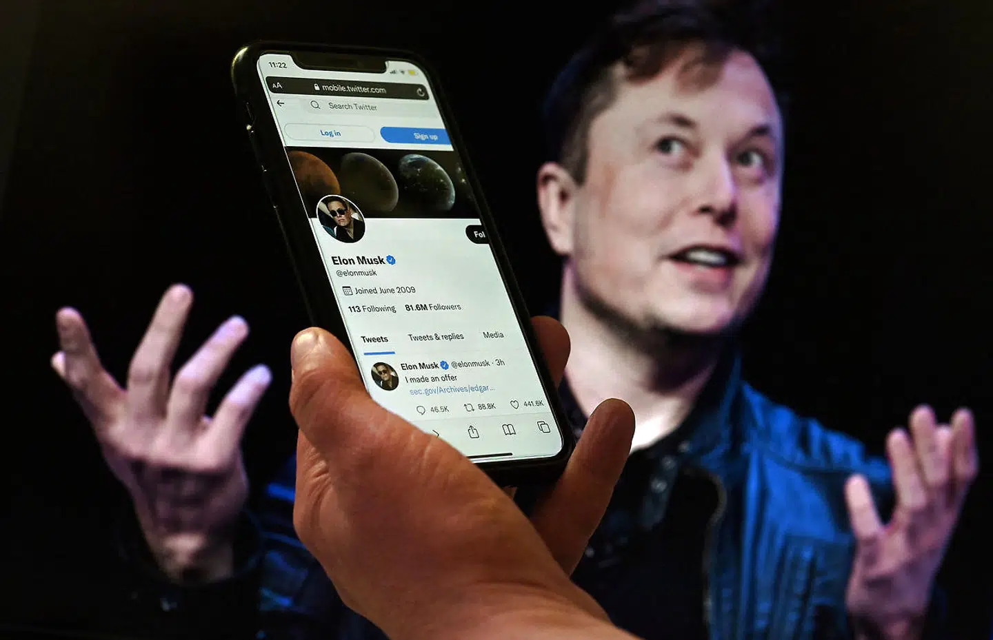 Multimilliardæren Elon Musk står foran enorme udfordringer, efter at han droppede planerne om at købe Twitter. Et søgsmål fra Twitter kan trække tænder ud. Arkivfoto: Olivier Douliery/AFP/Ritzau Scanpix