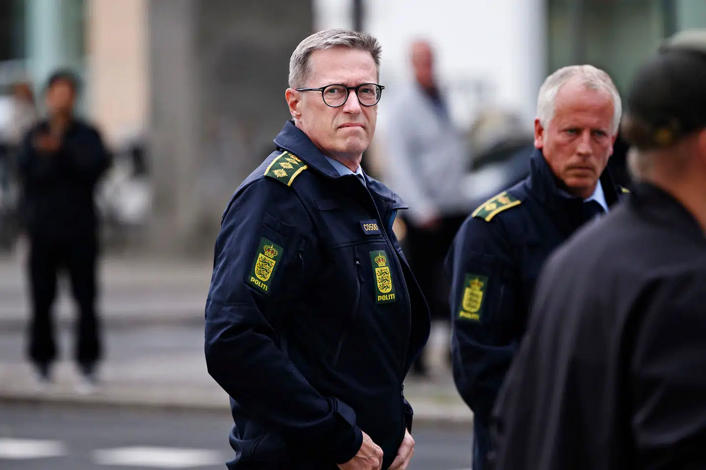 Politiet har fået op mod 800 henvendelser med vidneberetninger og videomateriale, der har forbindelse til skyderiet i storcentret Field's, skriver Københavns Politi på Twitter.